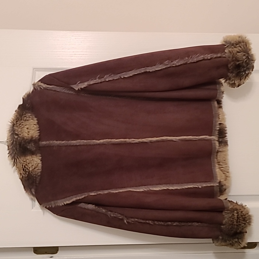 Beautiful Faux Shearling Jacket Size XL - Picture 7 of 7